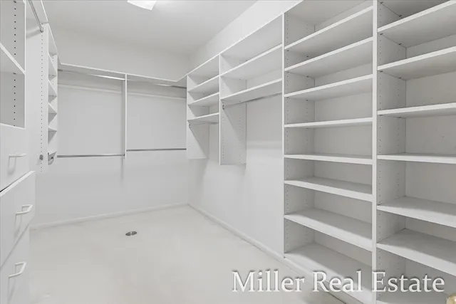 $995,000 | 660 Indian Hills Drive, Hastings, MI 49058