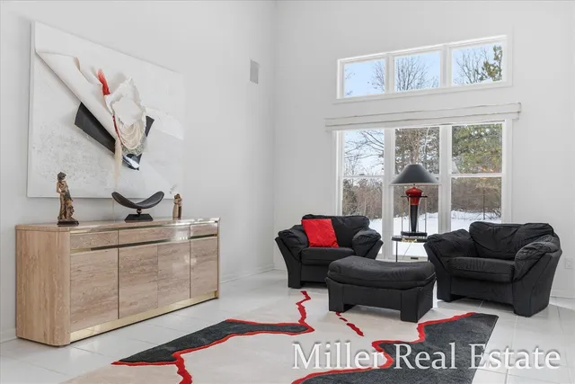 $995,000 | 660 Indian Hills Drive, Hastings, MI 49058