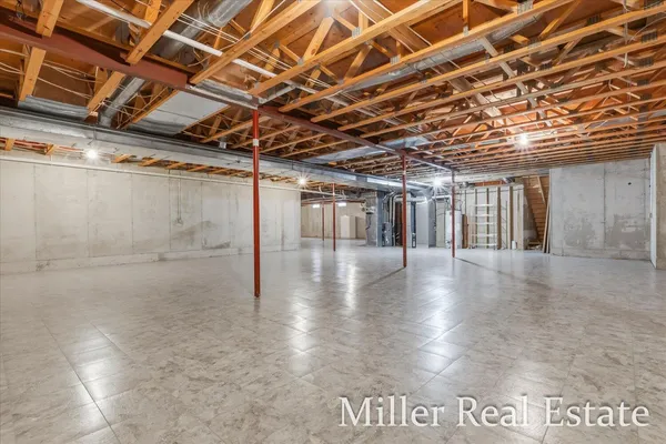 $995,000 | 660 Indian Hills Drive, Hastings, MI 49058