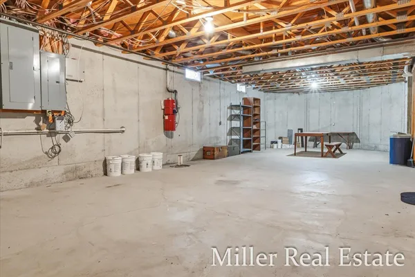 $995,000 | 660 Indian Hills Drive, Hastings, MI 49058