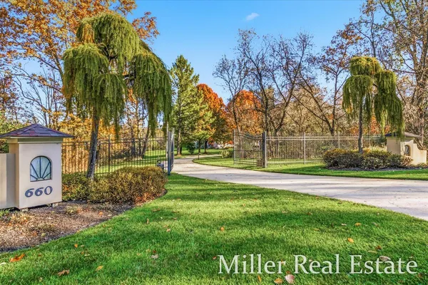 $995,000 | 660 Indian Hills Drive, Hastings, MI 49058