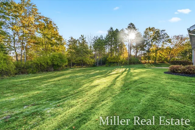 $995,000 | 660 Indian Hills Drive, Hastings, MI 49058