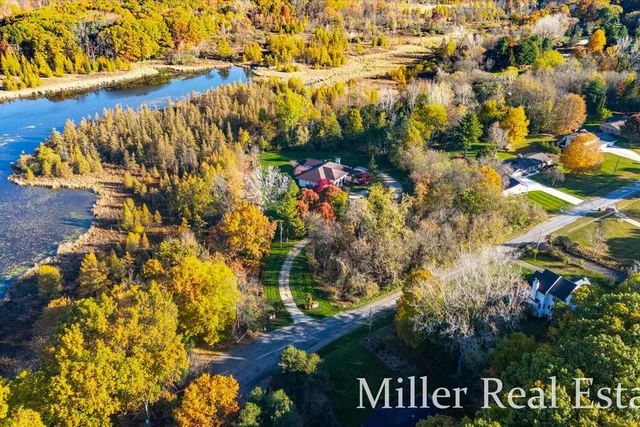 $995,000 | 660 Indian Hills Drive, Hastings, MI 49058