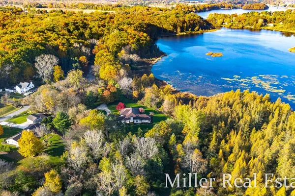 $995,000 | 660 Indian Hills Drive, Hastings, MI 49058