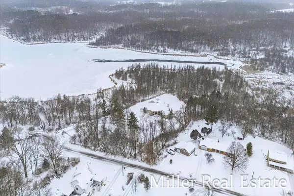 $995,000 | 660 Indian Hills Drive, Hastings, MI 49058