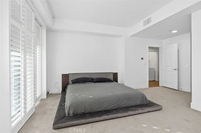 $925,000 | 150 The Promenade North, Unit 202, Long Beach, CA 90802