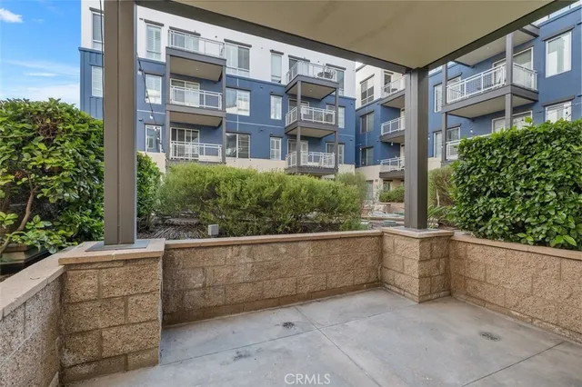 $925,000 | 150 The Promenade North, Unit 202, Long Beach, CA 90802