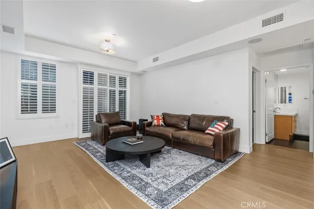 $925,000 | 150 The Promenade North, Unit 202, Long Beach, CA 90802