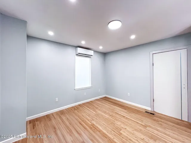 $655,000 | 88 Warren Street | Stapleton