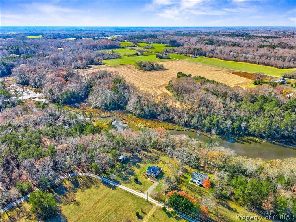1665 Kates Neck Road Locust Hill, VA 23092 - Photo 4 of 39