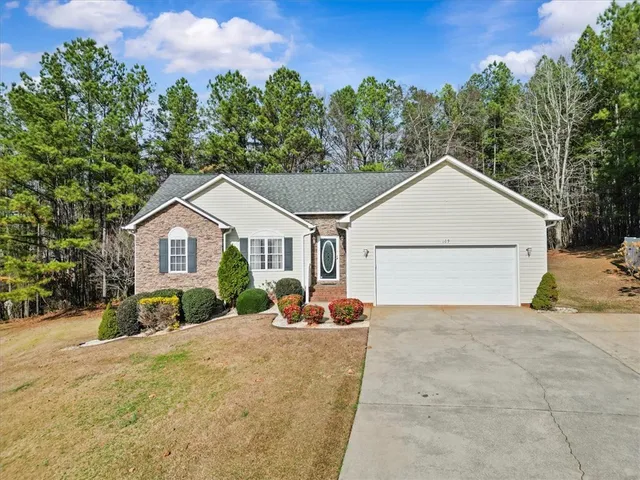 $324,900 | 109 English Holley Court, Pickens, SC 29671