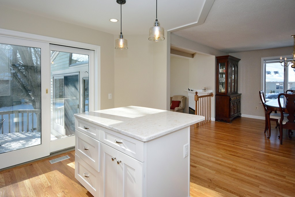11 Old Nugent Farm Road, Unit 11 Gloucester, MA 01930 - Photo 4 of 30 a kitchen that has a lot of cabinets in it