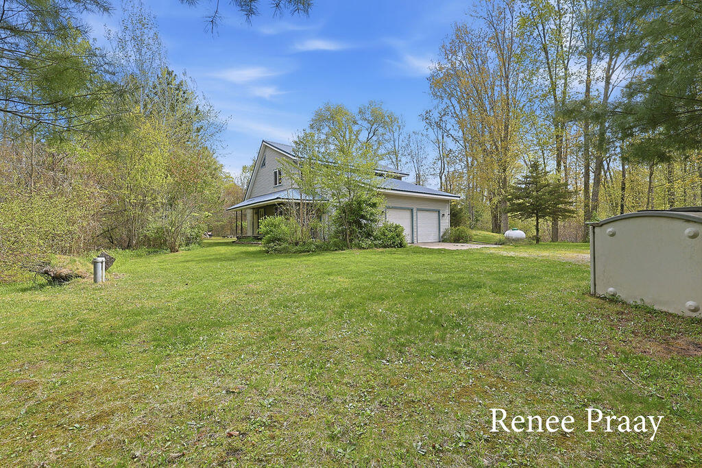 2950 Todd Road Whitehall, MI 49461 - Photo 2 of 33 IMG_1411