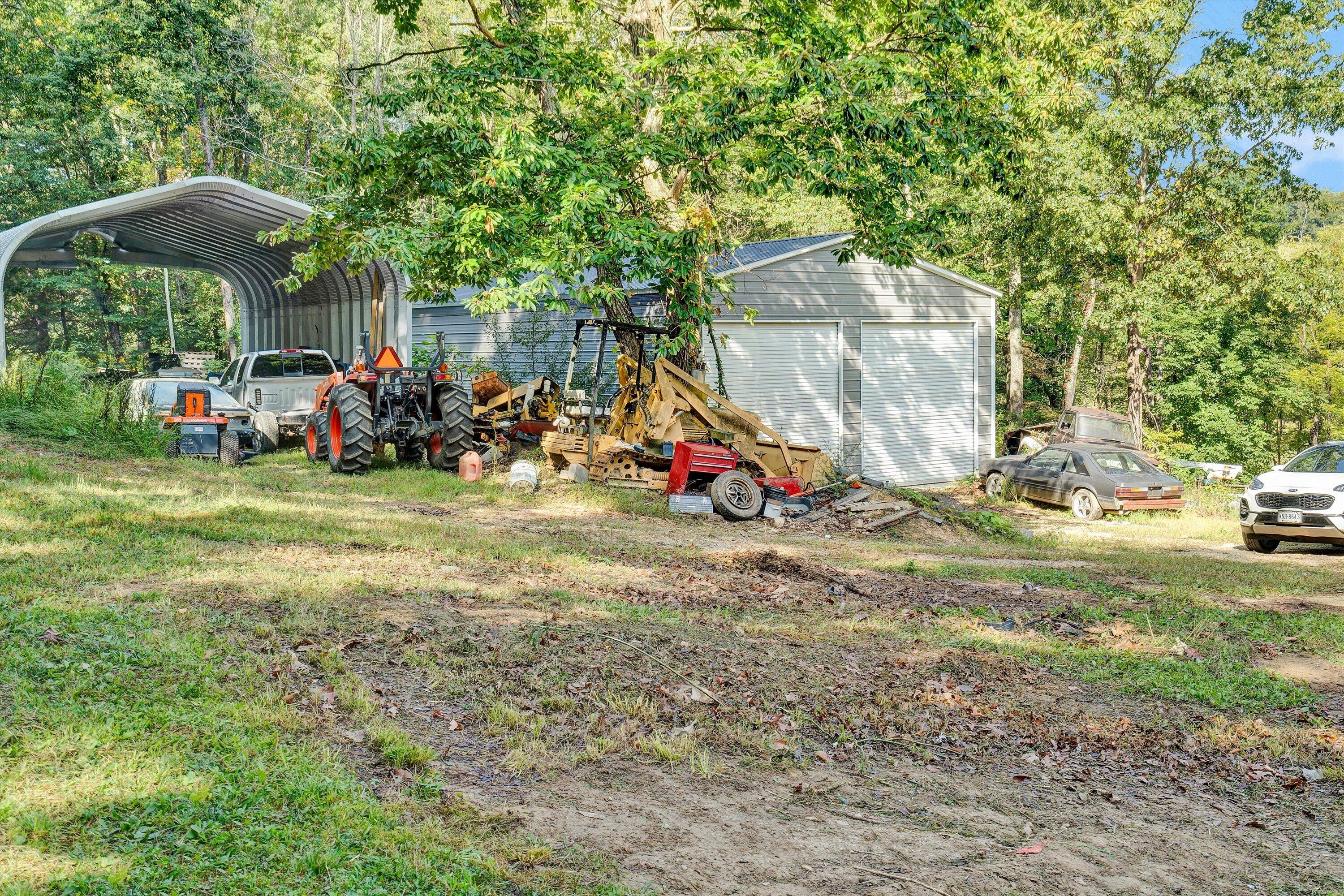 2112 Gate Road Christiansburg, VA 24073 - Photo 28 of 30 27-DSC01484
