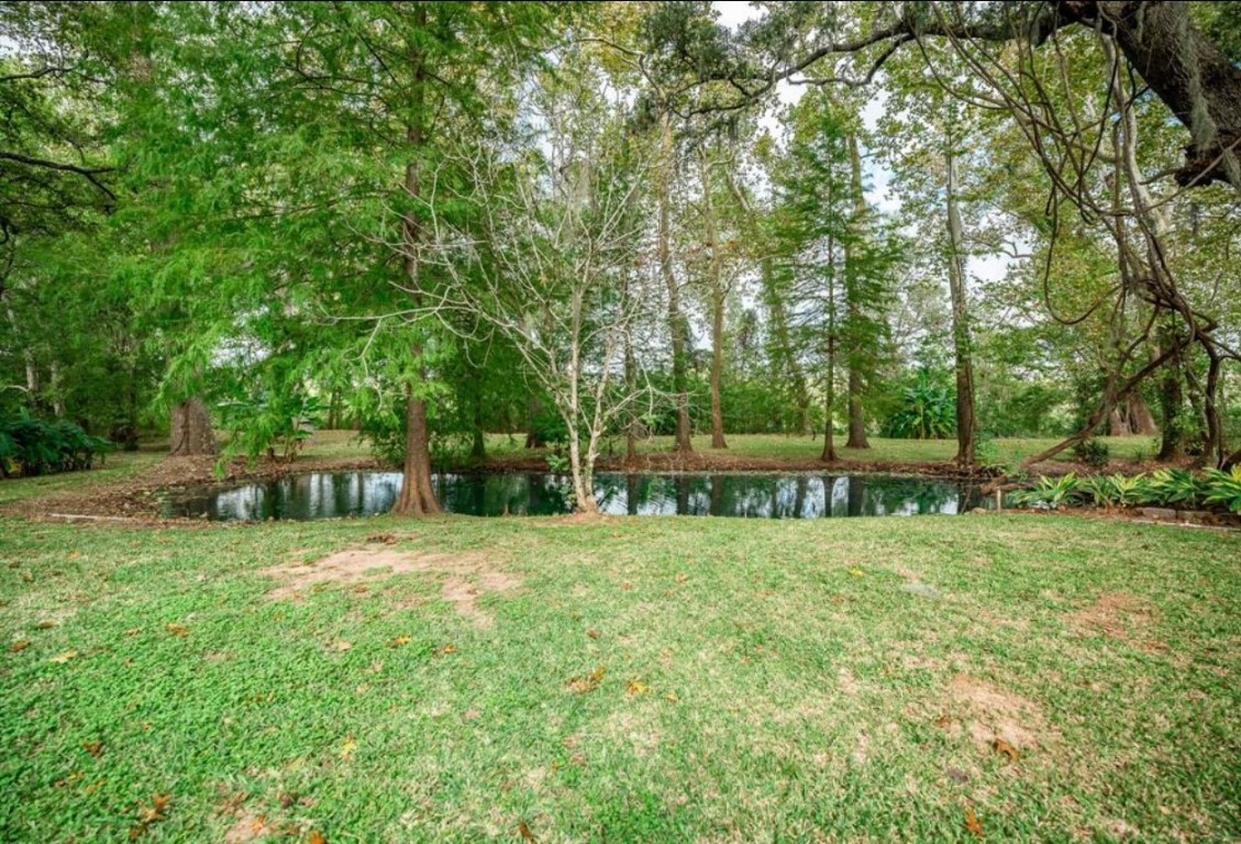 464 River Road Angleton, TX 77515 - Photo 27 of 45 a house view with a outdoor space