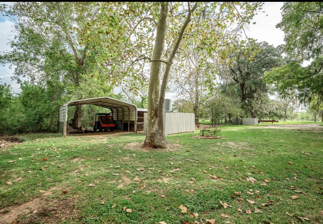 464 River Road Angleton, TX 77515 - Photo 36 of 45