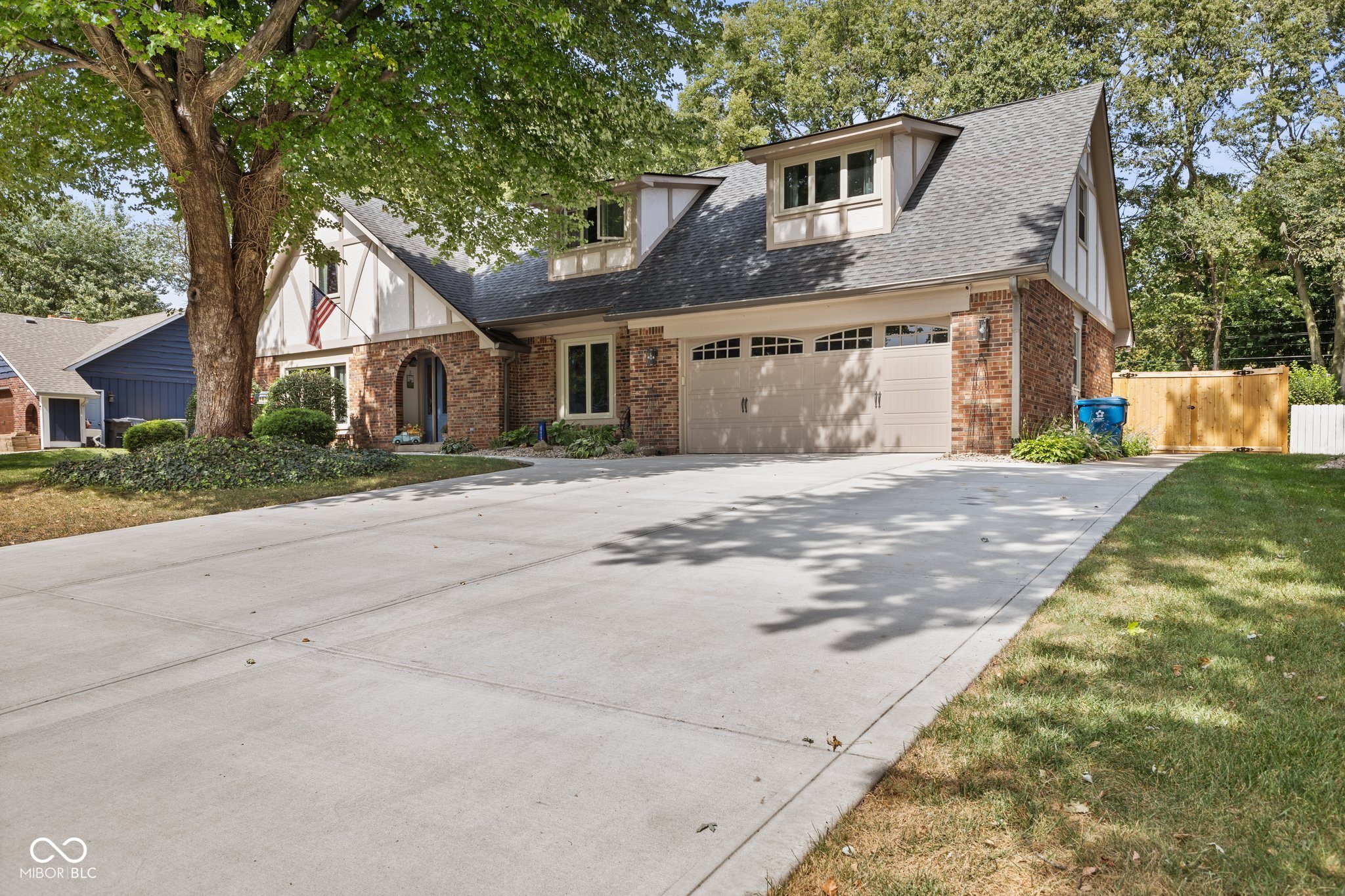 1830 Sandhill Road Indianapolis, IN 46217 - Photo 3 of 50 Gallery Image 3