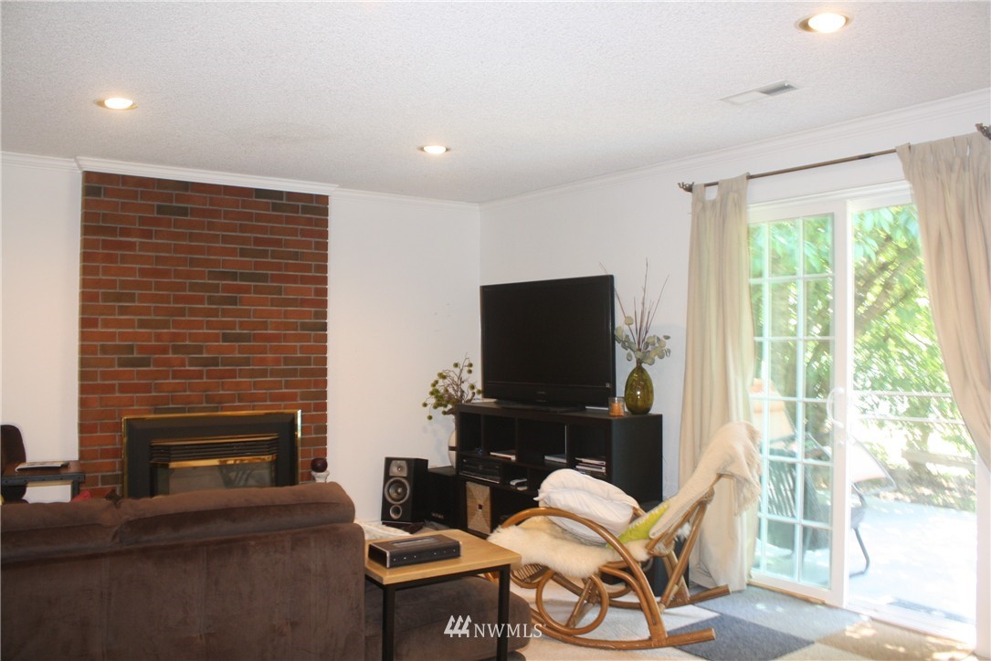 2506 165th Place Southeast Bothell, WA 98012 - Photo 6 of 16