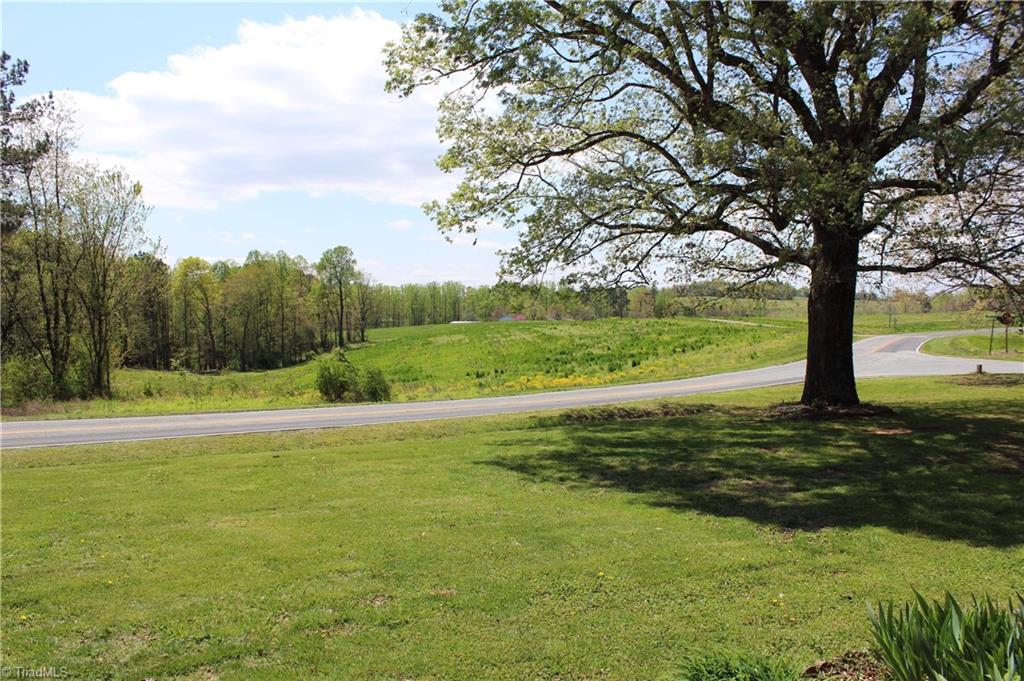 1143 Cool Springs Church Road Elkin, NC 28621 - Photo 4 of 24 Gallery Image 4