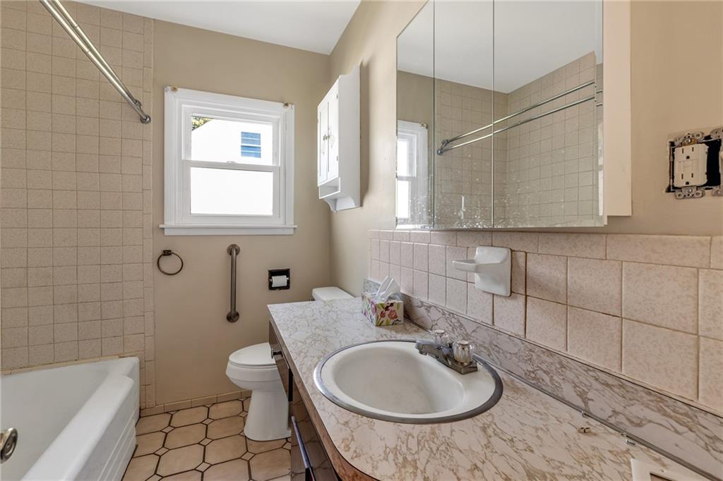 2196 Marshall Road Monaca, PA 15061 - Photo 13 of 19 Gallery Image 13