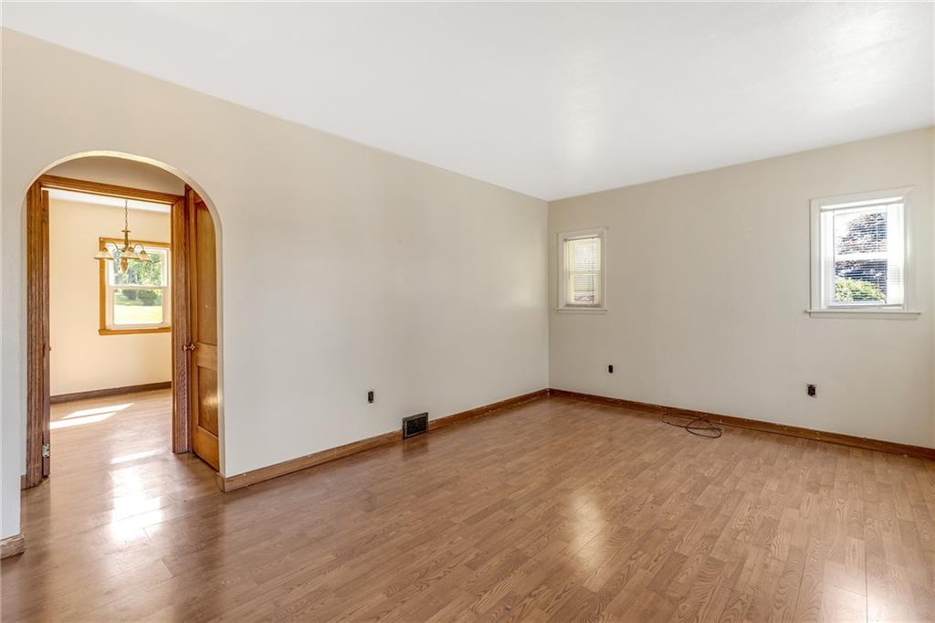 2196 Marshall Road Monaca, PA 15061 - Photo 4 of 19 Gallery Image 4