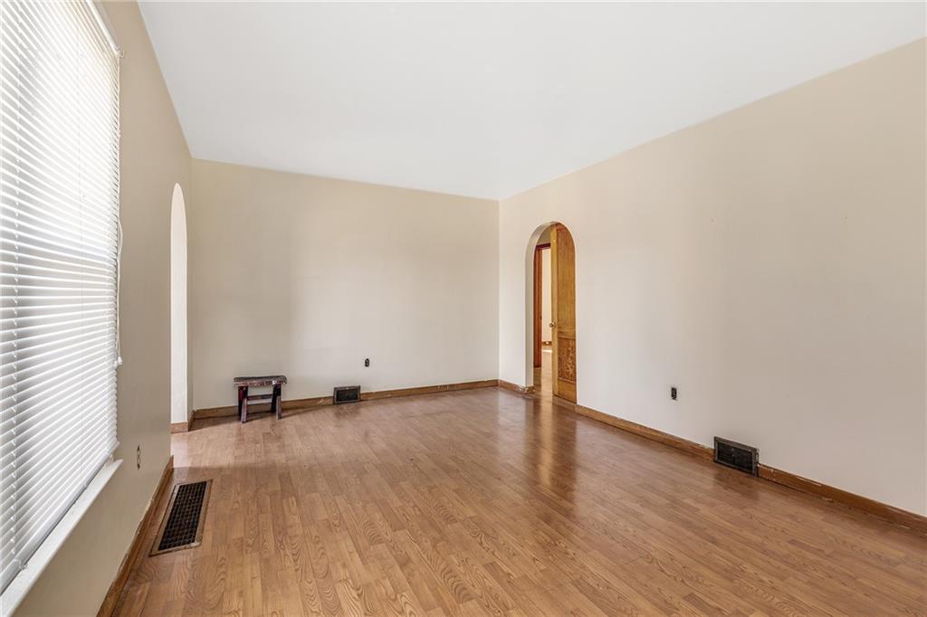 2196 Marshall Road Monaca, PA 15061 - Photo 5 of 19 Gallery Image 5