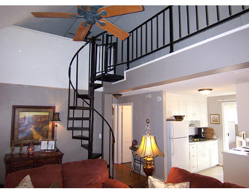 24 Vail Street Springfield, MA 01118 - Photo 3 of 11 Gallery Image 3