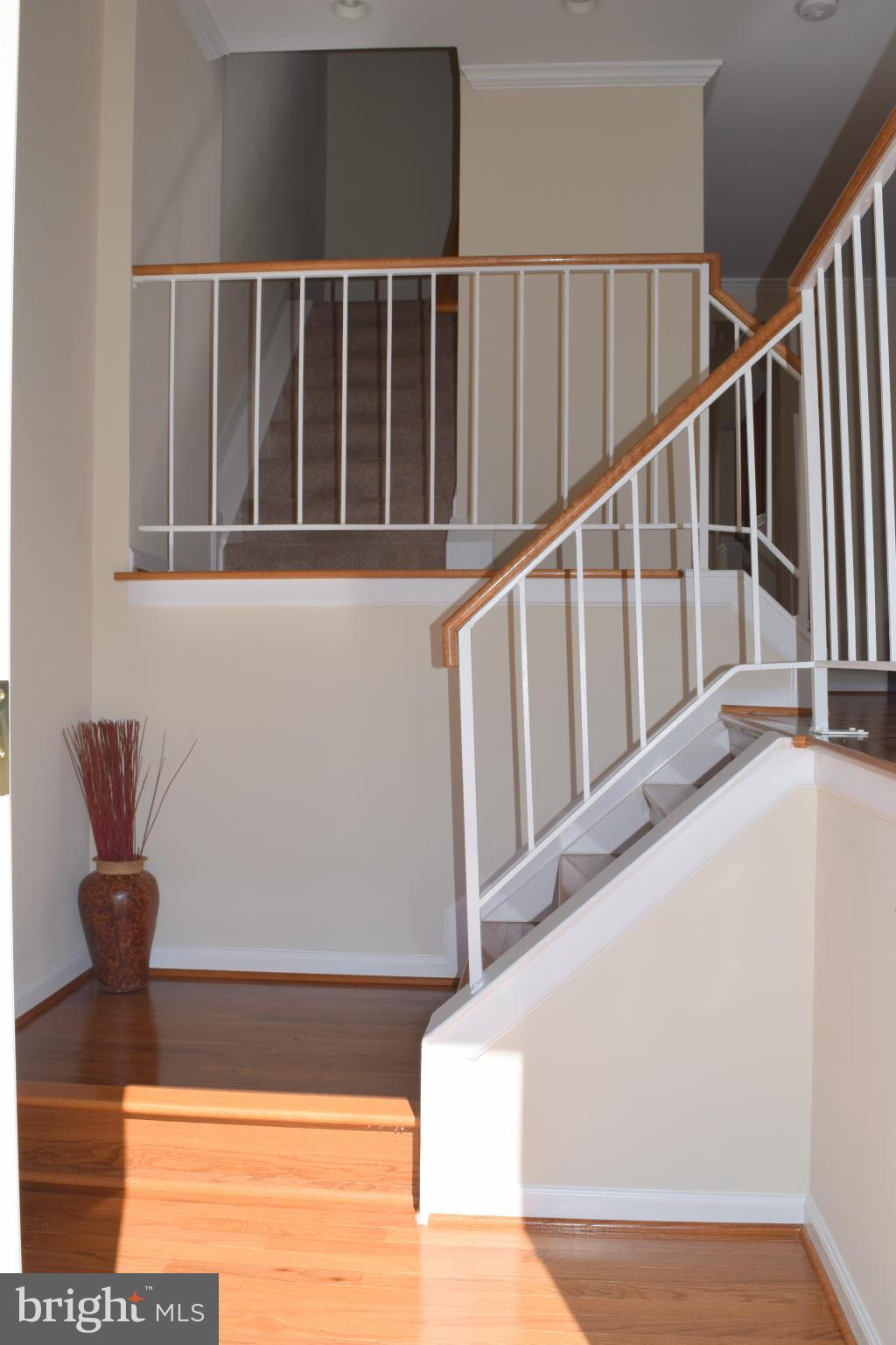 2460 Ridgehampton Court Reston, VA 20191 - Photo 3 of 25 Interior (General)