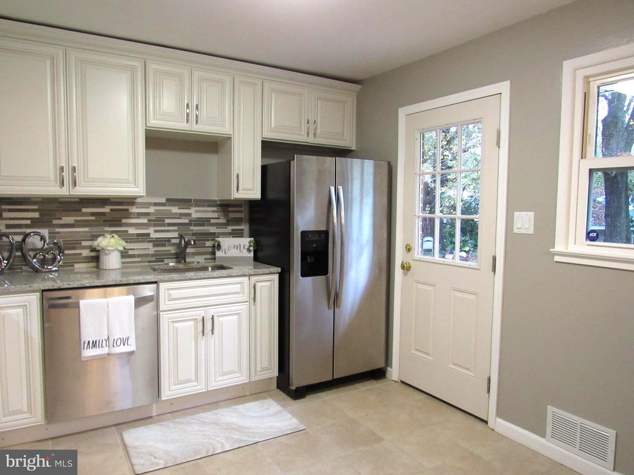 5625 Inverchapel Road Springfield, VA 22151 - Photo 14 of 40