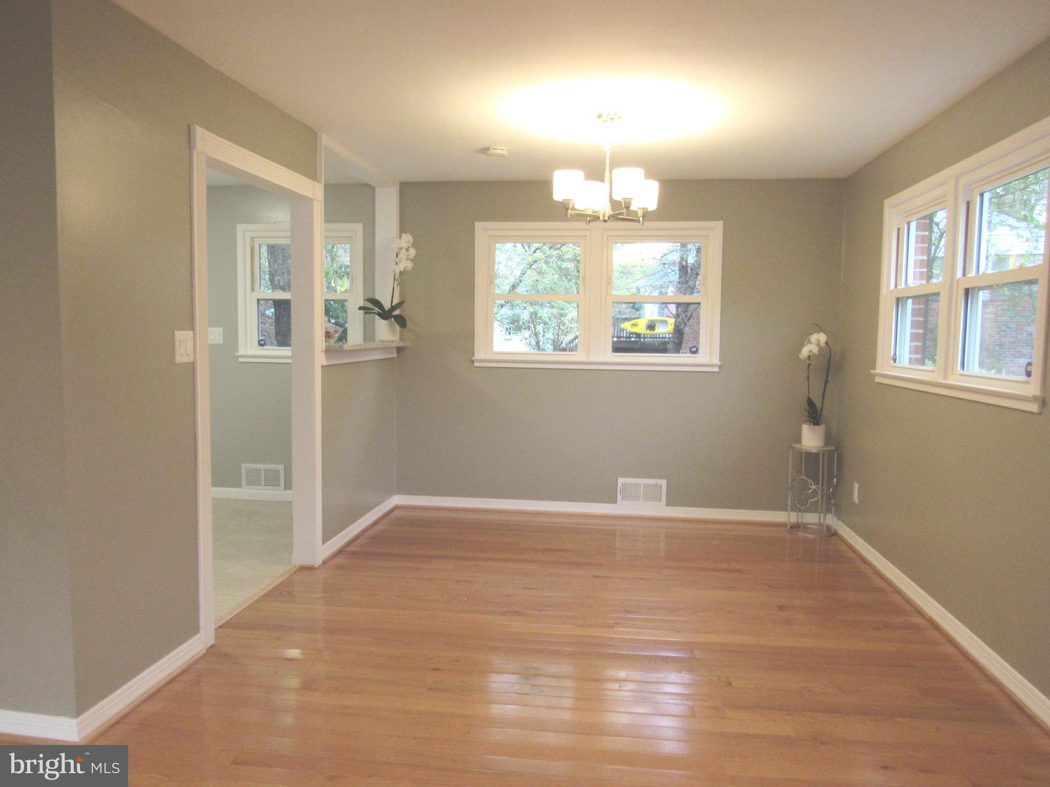 5625 Inverchapel Road Springfield, VA 22151 - Photo 8 of 40