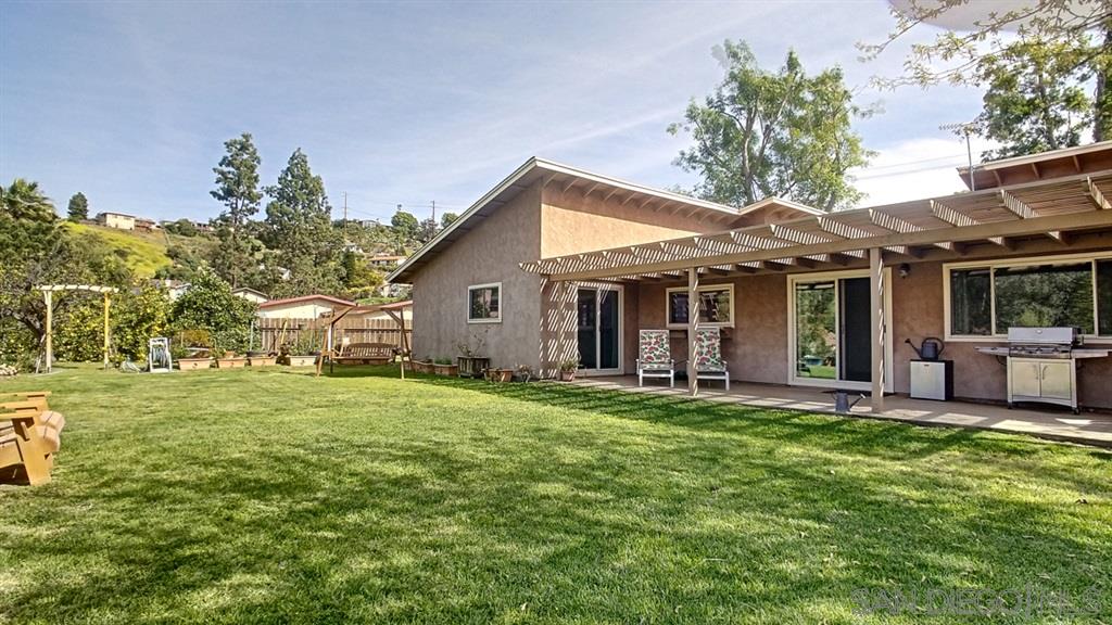 9612 Via Kenora Spring Valley, CA 91977 - Photo 14 of 17 Gallery Image 14