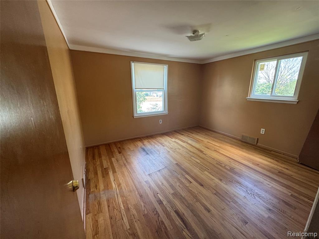 28330 Lahser Road Southfield, MI 48076 - Photo 12 of 16