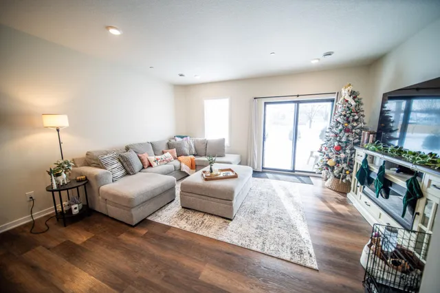 $325,000 | 5212 Harvest Sq Place Northwest, Rochester, MN 55901