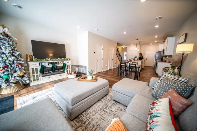 $325,000 | 5212 Harvest Sq Place Northwest, Rochester, MN 55901