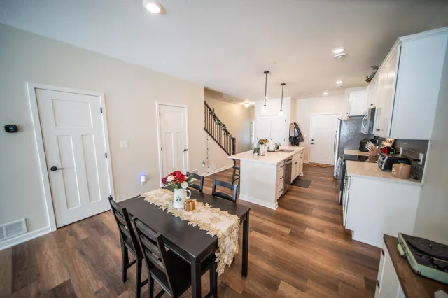 $325,000 | 5212 Harvest Sq Place Northwest, Rochester, MN 55901