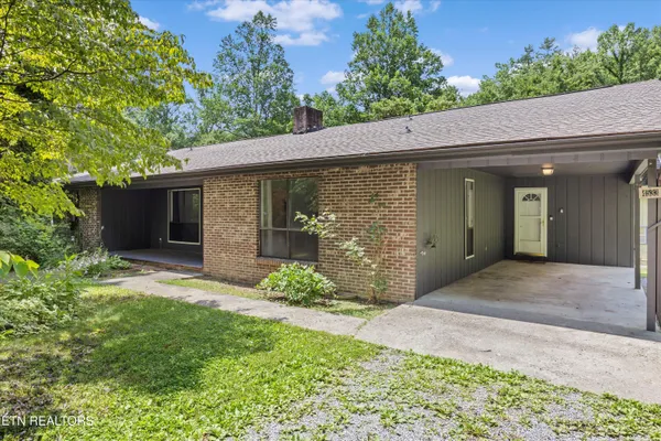 $425,000 | 4533 East Scenic Drive, Gatlinburg, TN 37738