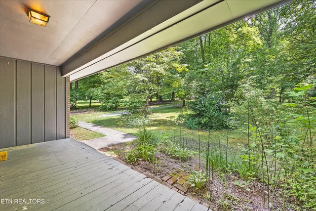 $425,000 | 4533 East Scenic Drive, Gatlinburg, TN 37738