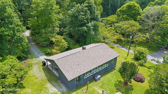 $425,000 | 4533 East Scenic Drive, Gatlinburg, TN 37738