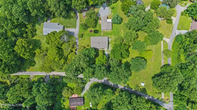 $425,000 | 4533 East Scenic Drive, Gatlinburg, TN 37738