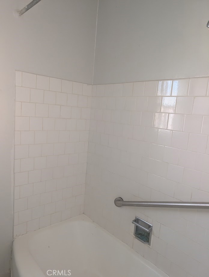 1619 West 136th Street Compton, CA 90222 - Photo 4 of 10 a view of a small space