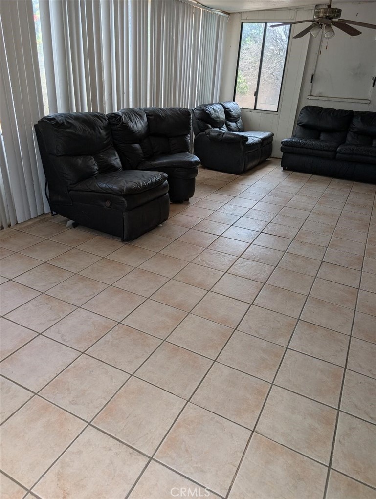 1619 West 136th Street Compton, CA 90222 - Photo 8 of 11