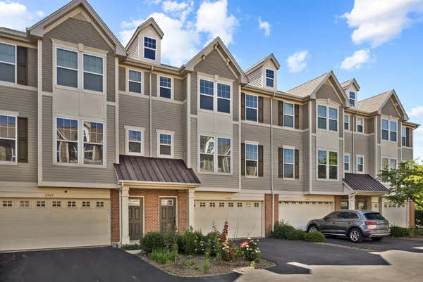 $3,095 | 3563 Gabrielle Lane, Aurora, IL 60504
