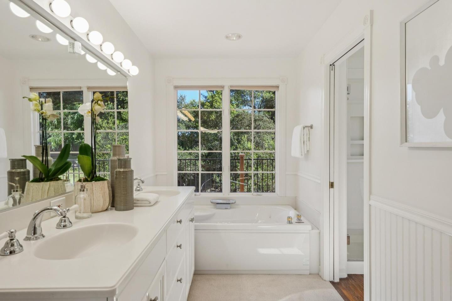 199 Brookwood Road Woodside, CA 94062 - Photo 20 of 44