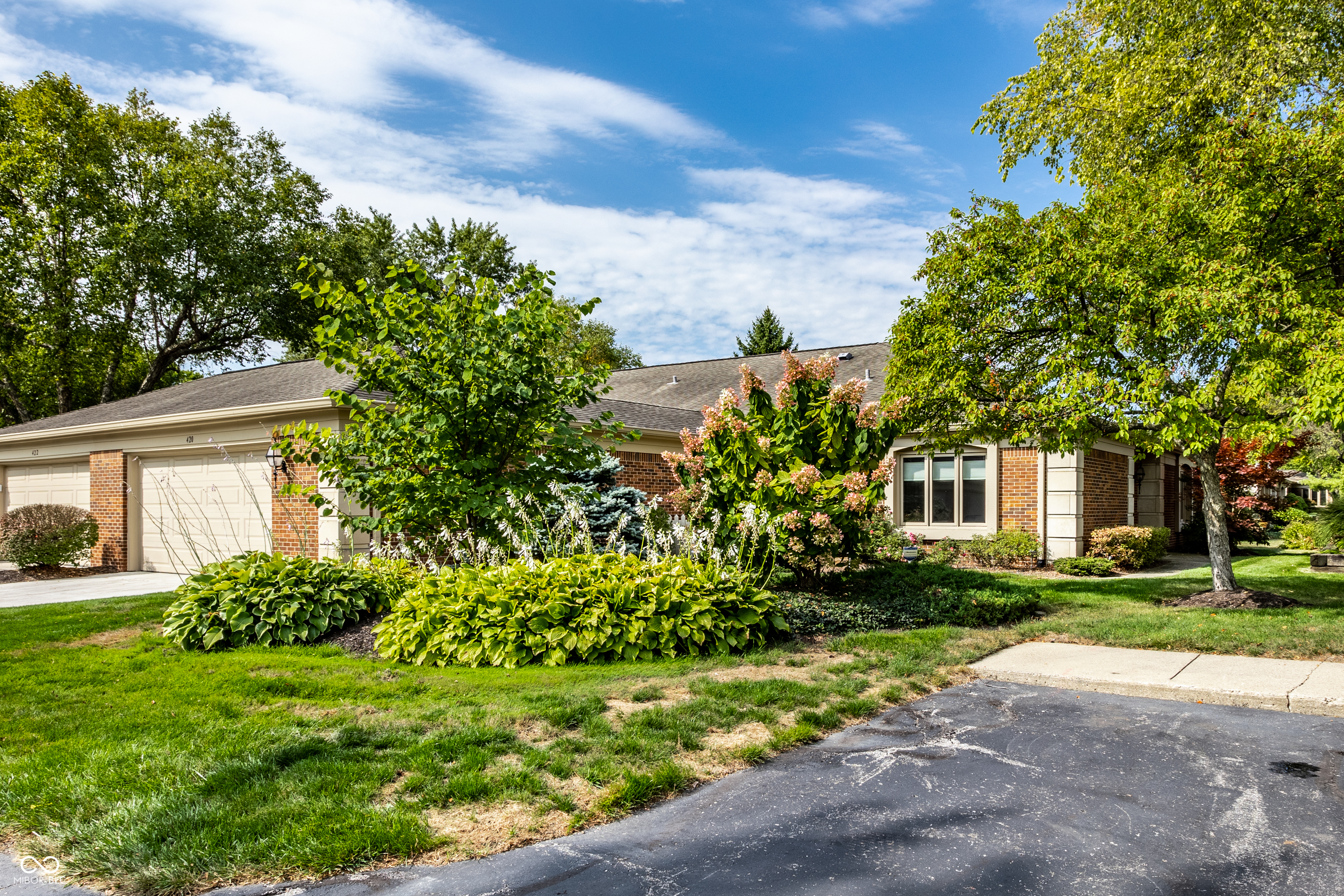 420 Bent Tree Lane, Unit 4 Indianapolis, IN 46260 - Photo 3 of 46