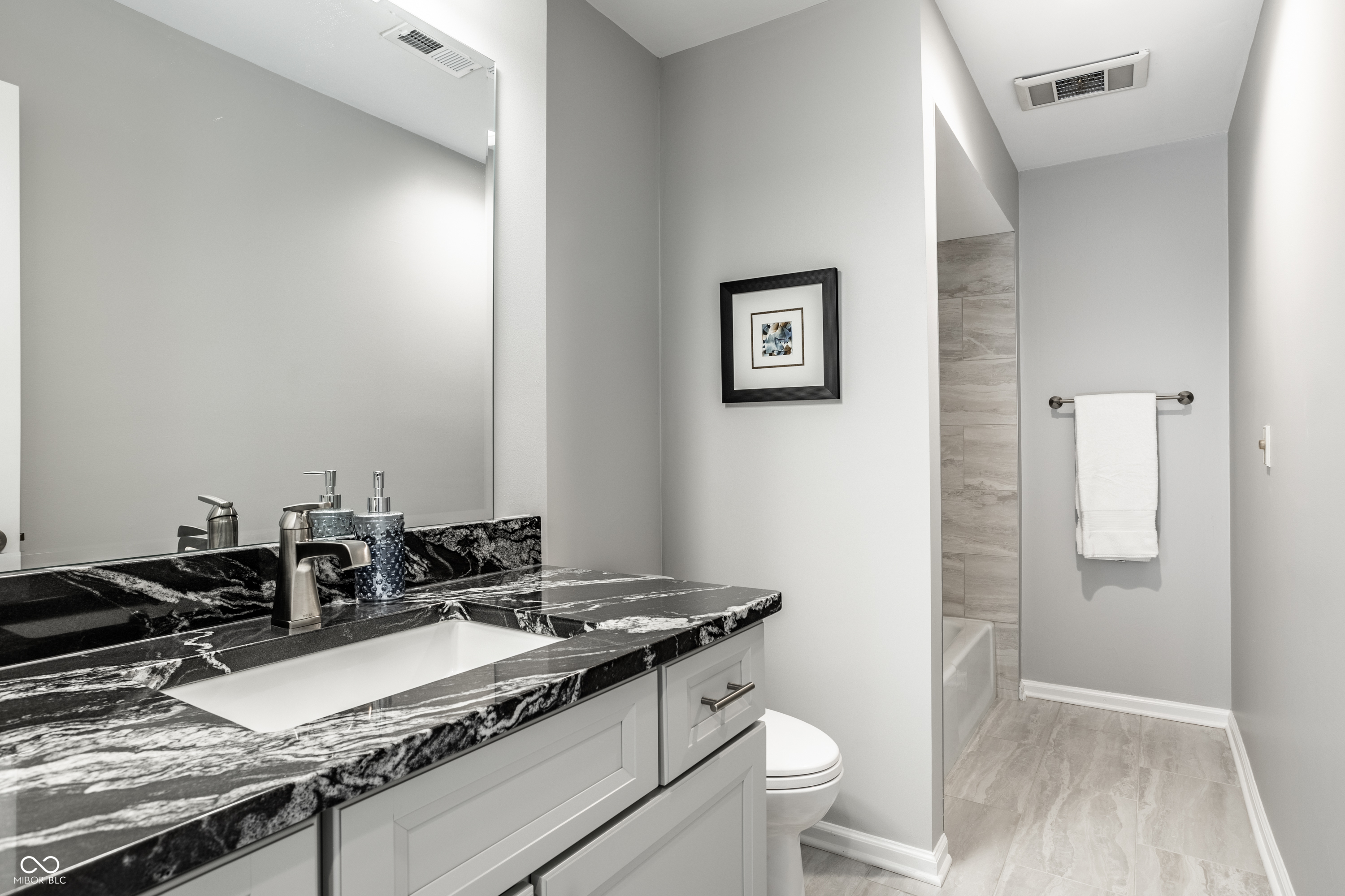 420 Bent Tree Lane, Unit 4 Indianapolis, IN 46260 - Photo 40 of 46