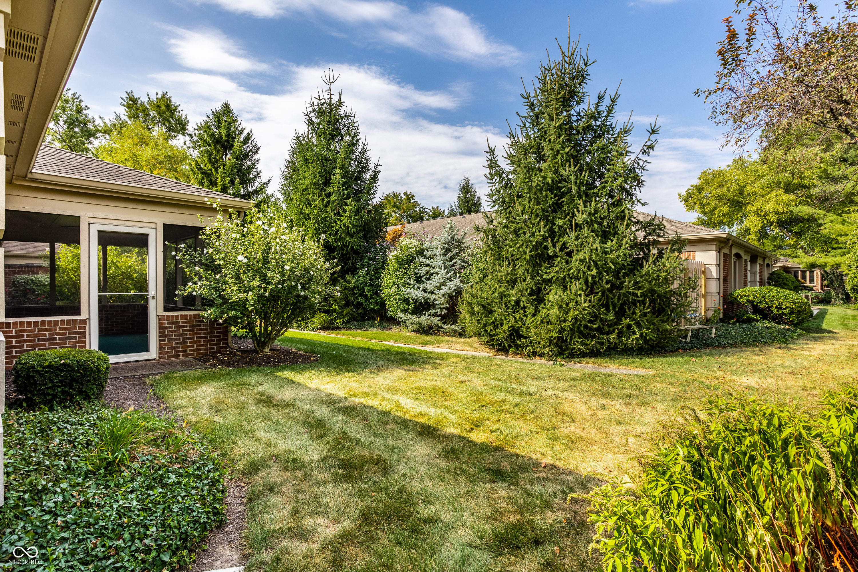 420 Bent Tree Lane, Unit 4 Indianapolis, IN 46260 - Photo 42 of 46