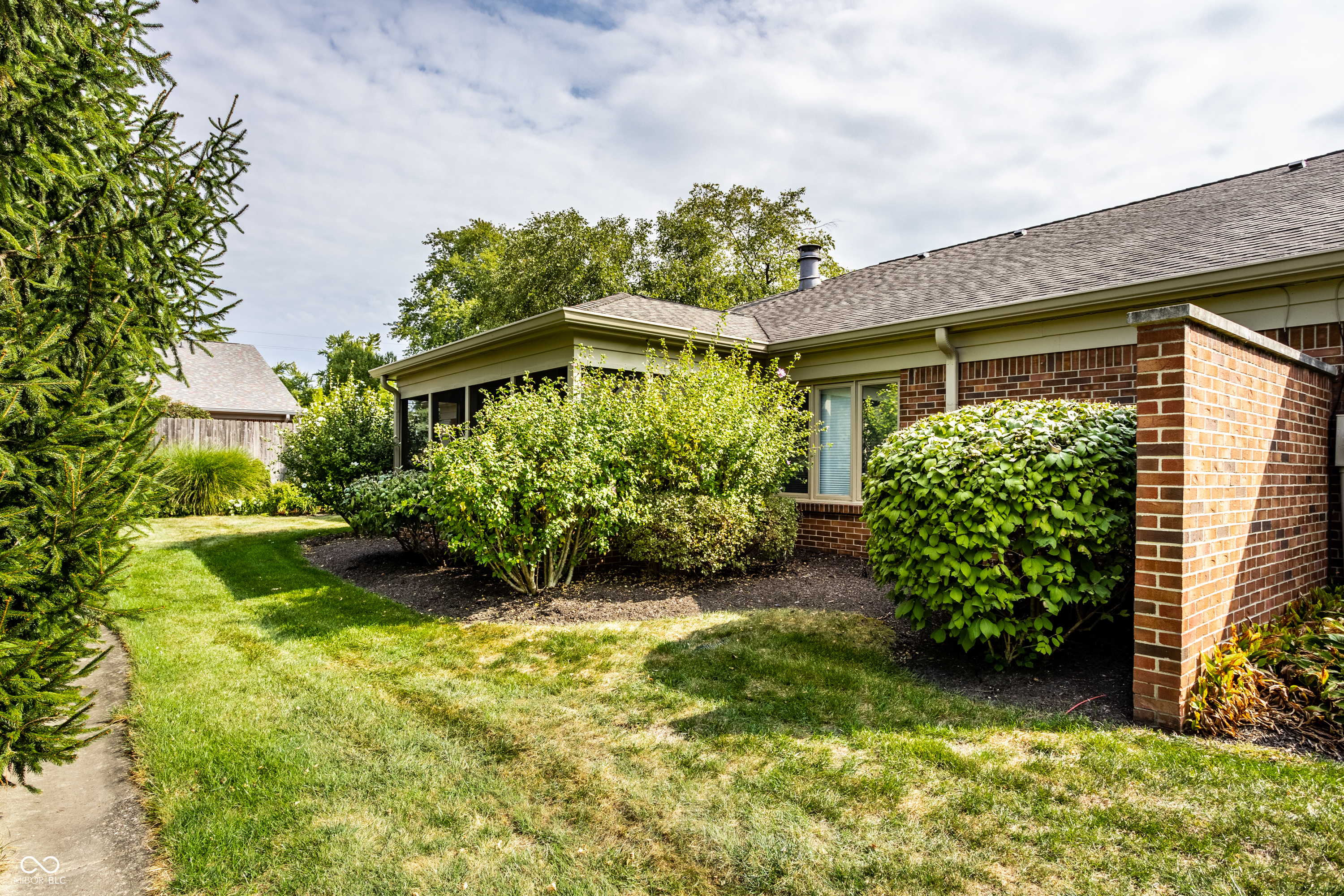 420 Bent Tree Lane, Unit 4 Indianapolis, IN 46260 - Photo 45 of 46