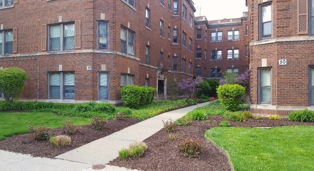 58 Forest Avenue, Unit G Riverside, IL 60546 - Photo 2 of 19 a front view of a building