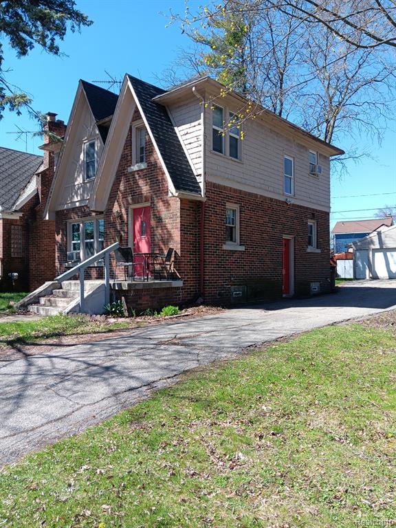 19 Mohawk Road Pontiac, MI 48341 - Photo 2 of 15