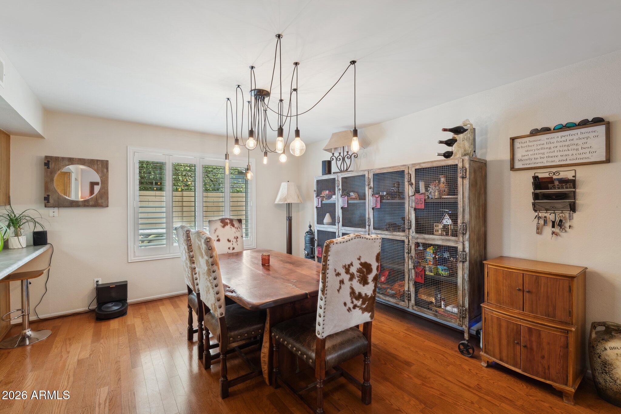 802 East Marconi Avenue Phoenix, AZ 85022 - Photo 11 of 35 Dining Space